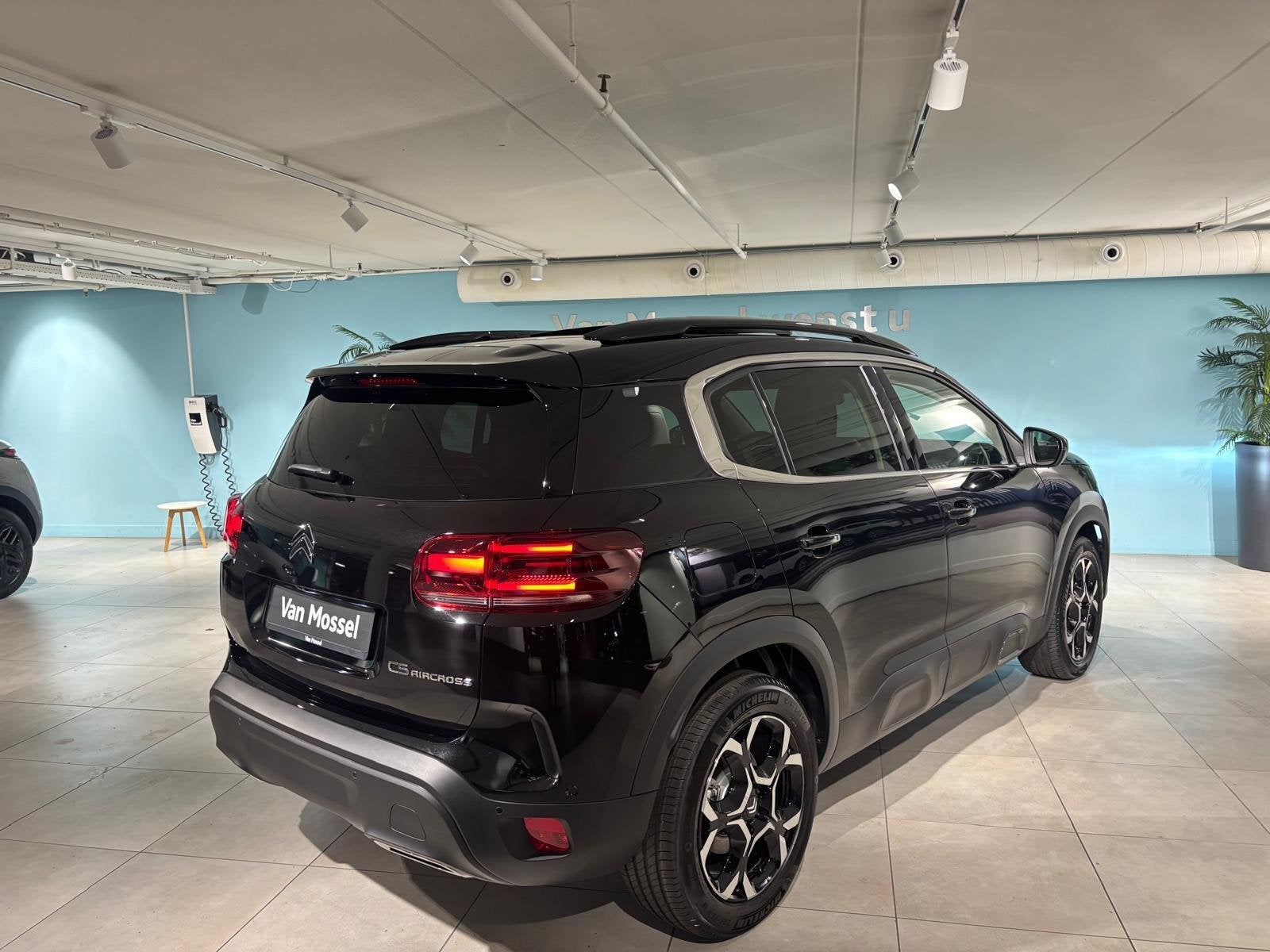 Citroen C5 Aircross 1.6 Plug-in Hybrid 225pk Max NIEUW | DIR, Auto's, 12 maanden, 4 cilinders, C5 Aircross, Zwart