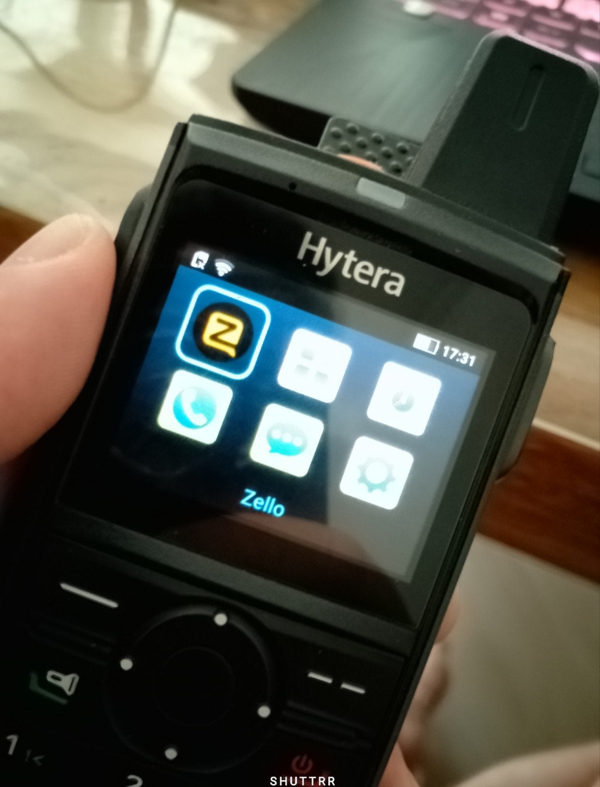 Hytera PNC380, Ophalen, Met broekklem, 15 km of meer, Zo goed als nieuw
