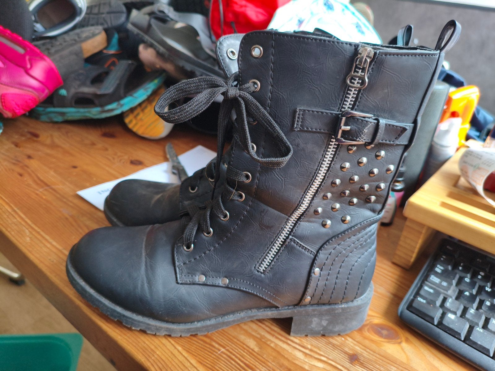 Zwarte biker boots met studs, maat 40, Ophalen of Verzenden, Zo goed als nieuw, Zwart, Lage of Enkellaarzen