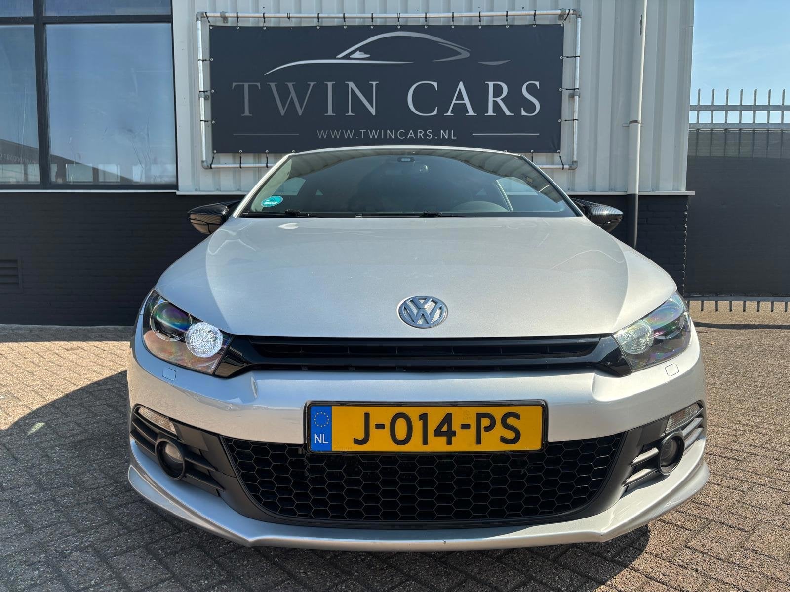 Volkswagen Scirocco 1.4 TSI R-Line Dsg Xenon, Auto's, Volkswagen, Euro 5, Automatische klimaatregeling, Gebruikt, Zwart