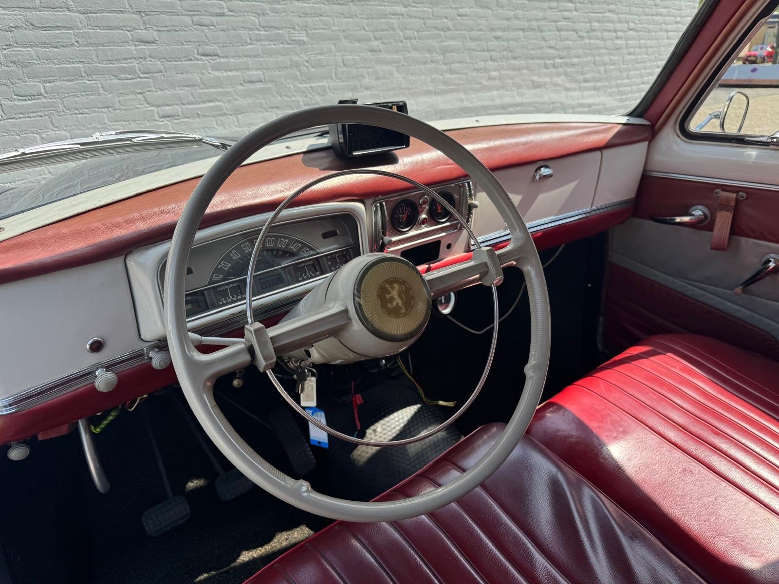 Peugeot 403 Compressor Berline Schuifdak OPRUIMING | OUTLETD, foto 12
