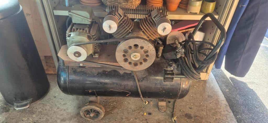 Compressor 50 liter, 25 tot 100 liter, Ophalen, Gebruikt, 200 tot 400 liter/min