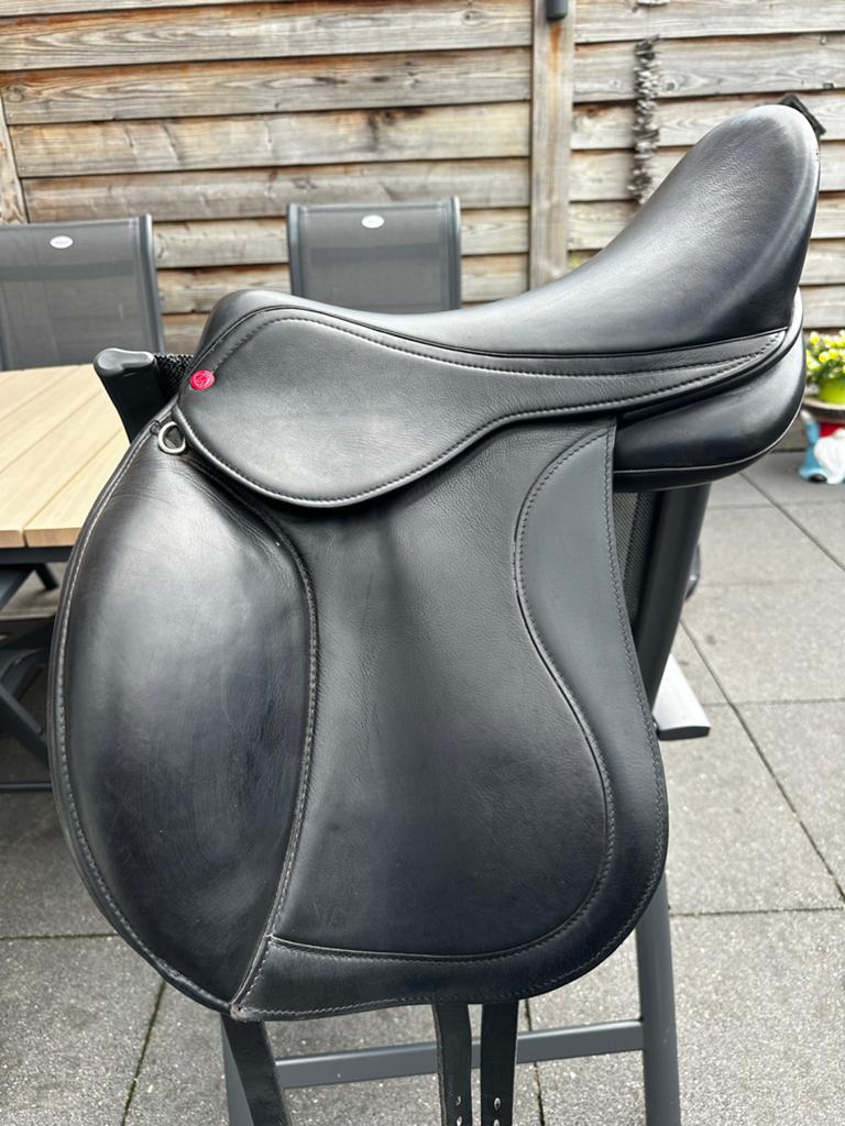 Edix Emir 17 inch en Thorowgood 17,5 inch, Dieren en Toebehoren, Thorowgood, Gebruikt, Dressuur, Ophalen of Verzenden