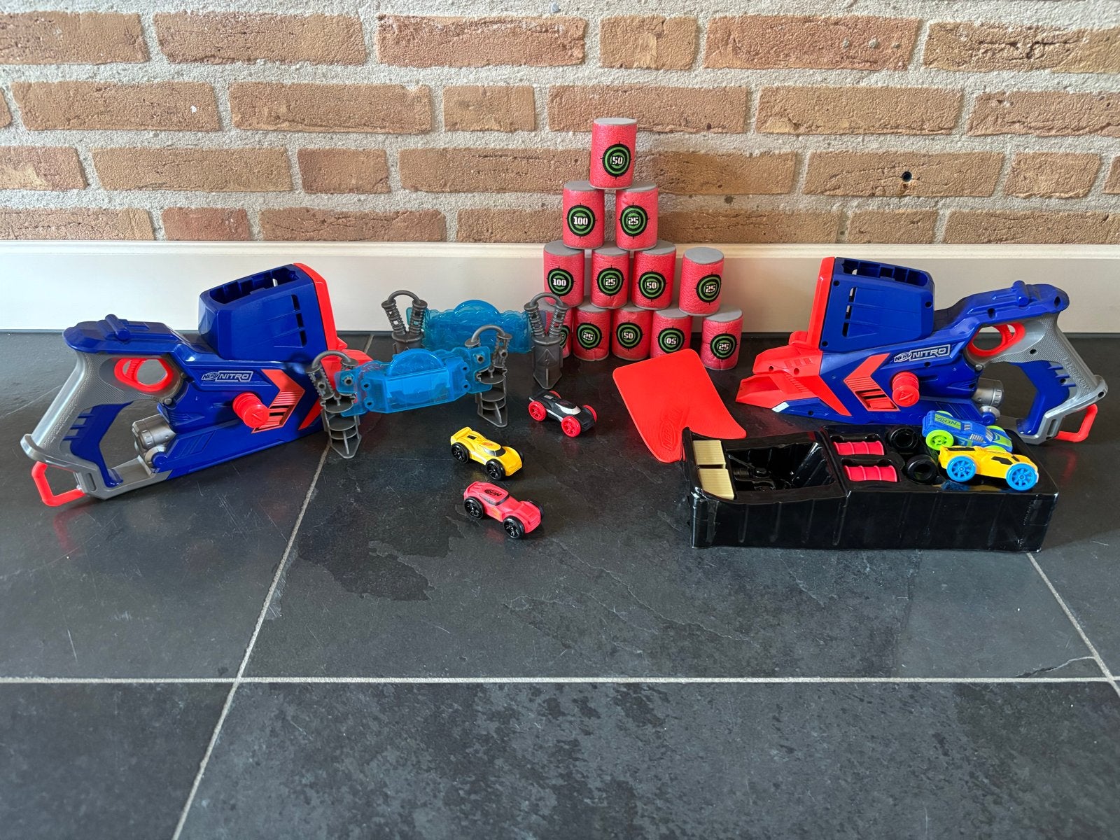 Nerf Nitro speelset met 2 blasters en accessoires, Ophalen, Gebruikt, Jongen of Meisje