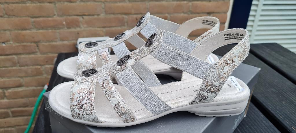 Softline beige / lichtgrijze metallic sandalen. Mt 41. Nieuw, Nieuw, Grijs, Sandalen of Muiltjes, Softline