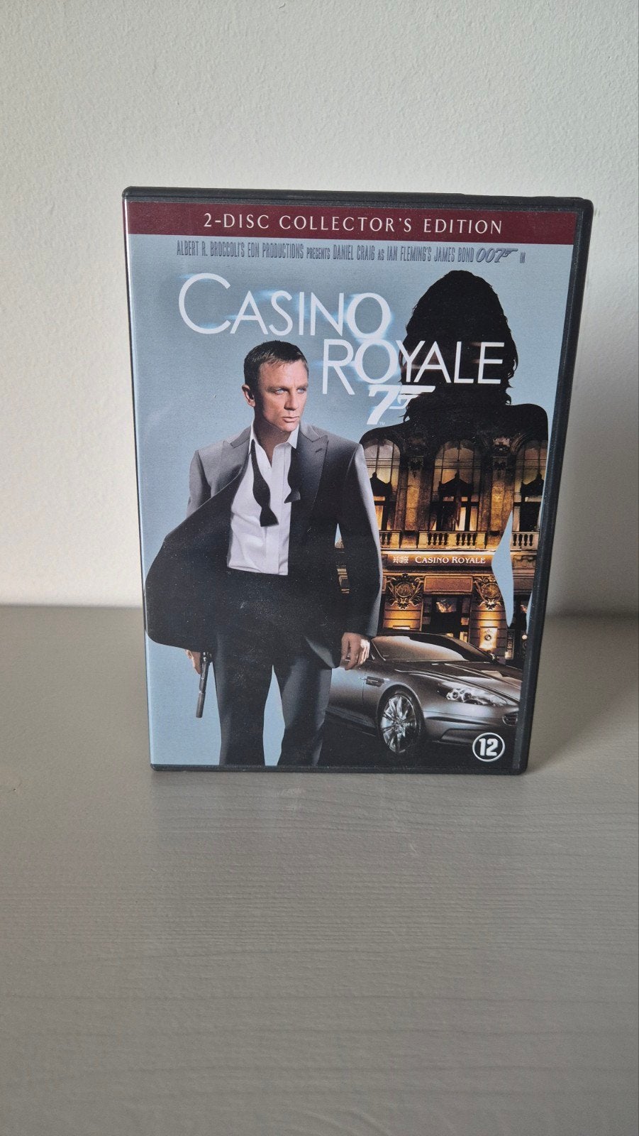 DVD - Casino Royale (2-Disc Collector's Edition), Cd's en Dvd's, Dvd's | Actie, Gebruikt, Actie, Vanaf 12 jaar, Ophalen of Verzenden