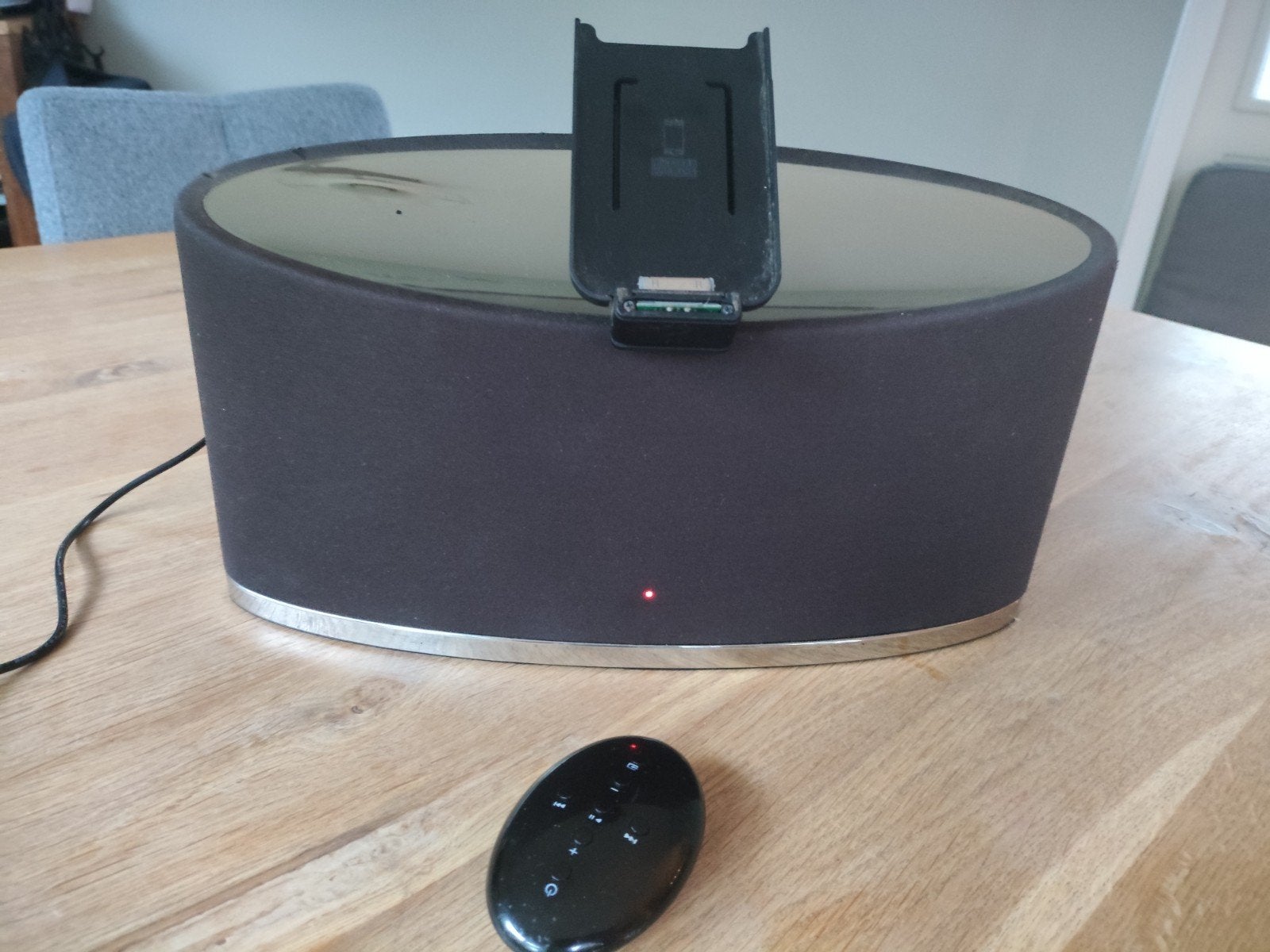 Bowers & Wilkins Zeppelin Mini met afstandsbediening, Audio, Tv en Foto, Luidsprekers, Gebruikt, AUX-ingang, Overige typen, Ophalen of Verzenden