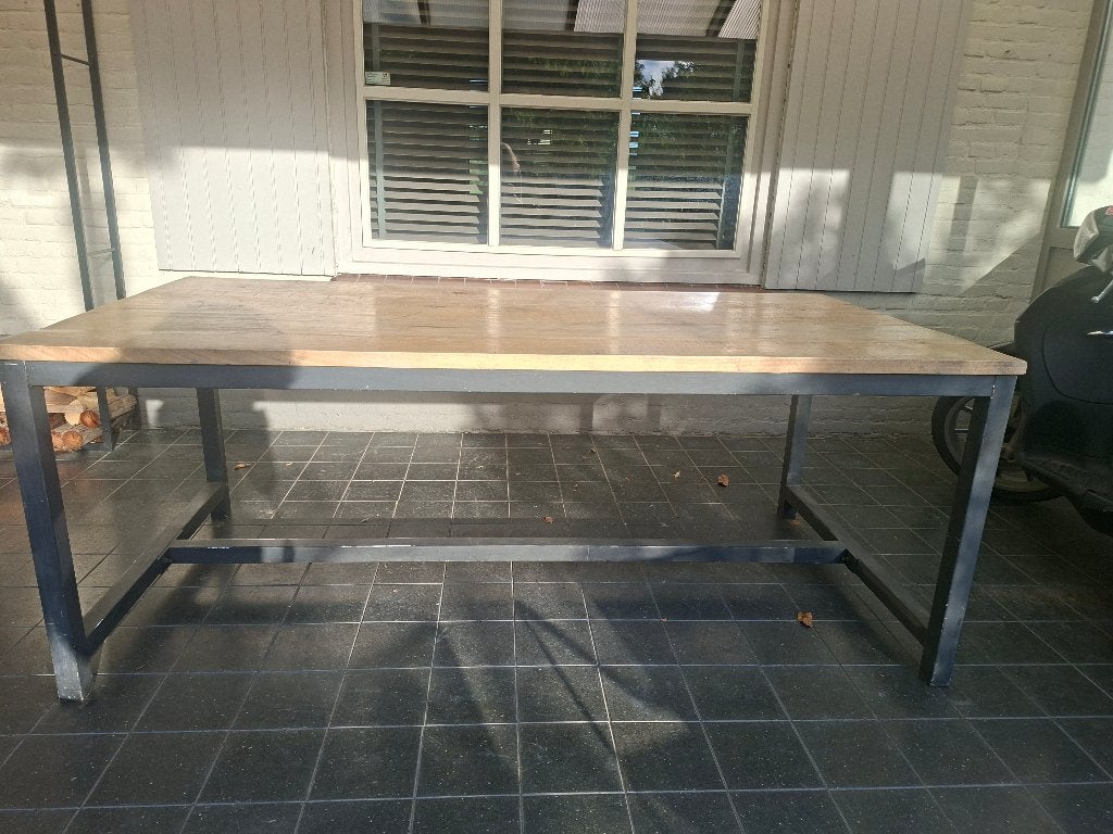 Industriële eettafel met eiken blad, Huis en Inrichting, Ophalen, Gebruikt, 100 tot 150 cm, 200 cm of meer