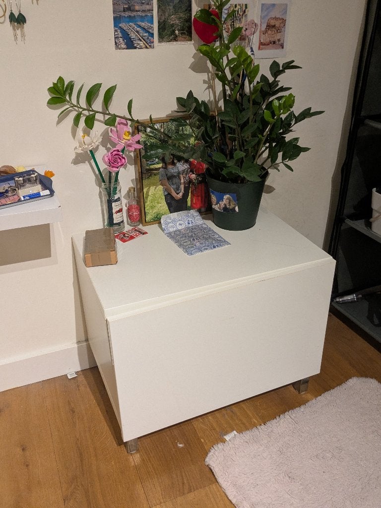 Nightstand, Huis en Inrichting, Slaapkamer | Nachtkastjes, Ophalen, Gebruikt, Minder dan 45 cm, Minder dan 55 cm