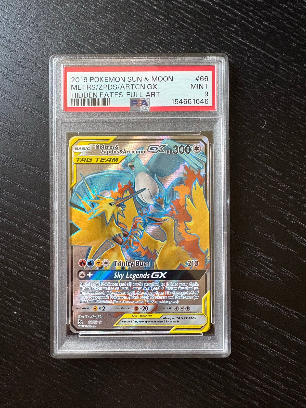 Moltres & Zapdos & Articuno GX Full Art PSA 9, Hobby en Vrije tijd, Verzamelkaartspellen | Pokémon, Ophalen of Verzenden, Zo goed als nieuw