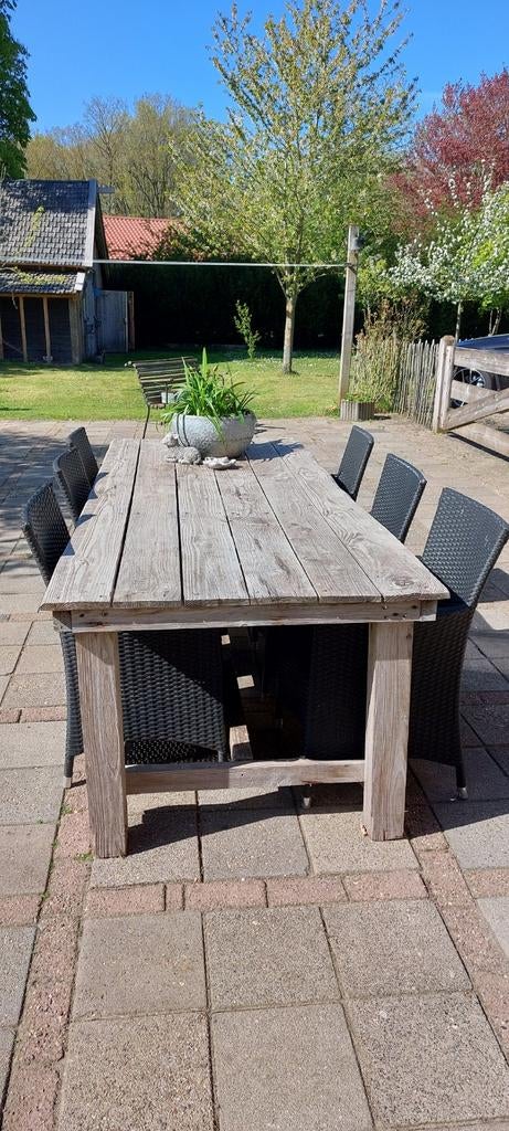 Tuinset: Tafel met 6 zwarte tuinstoelen en kussentjes, Ophalen, Kunststof, Gebruikt, 6 zitplaatsen
