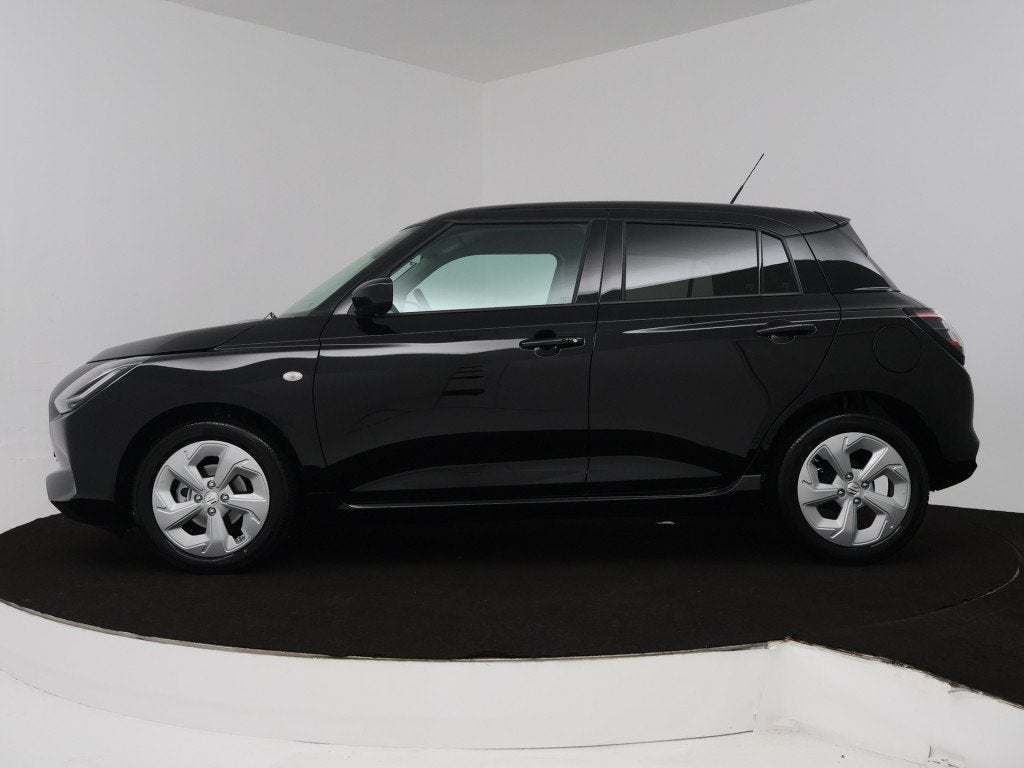 Suzuki Swift 1.2 Select Smart Hybrid *NIEUW* (bj 2026), Auto's, Voorwielaandrijving, 12 maanden, Stof, Zwart