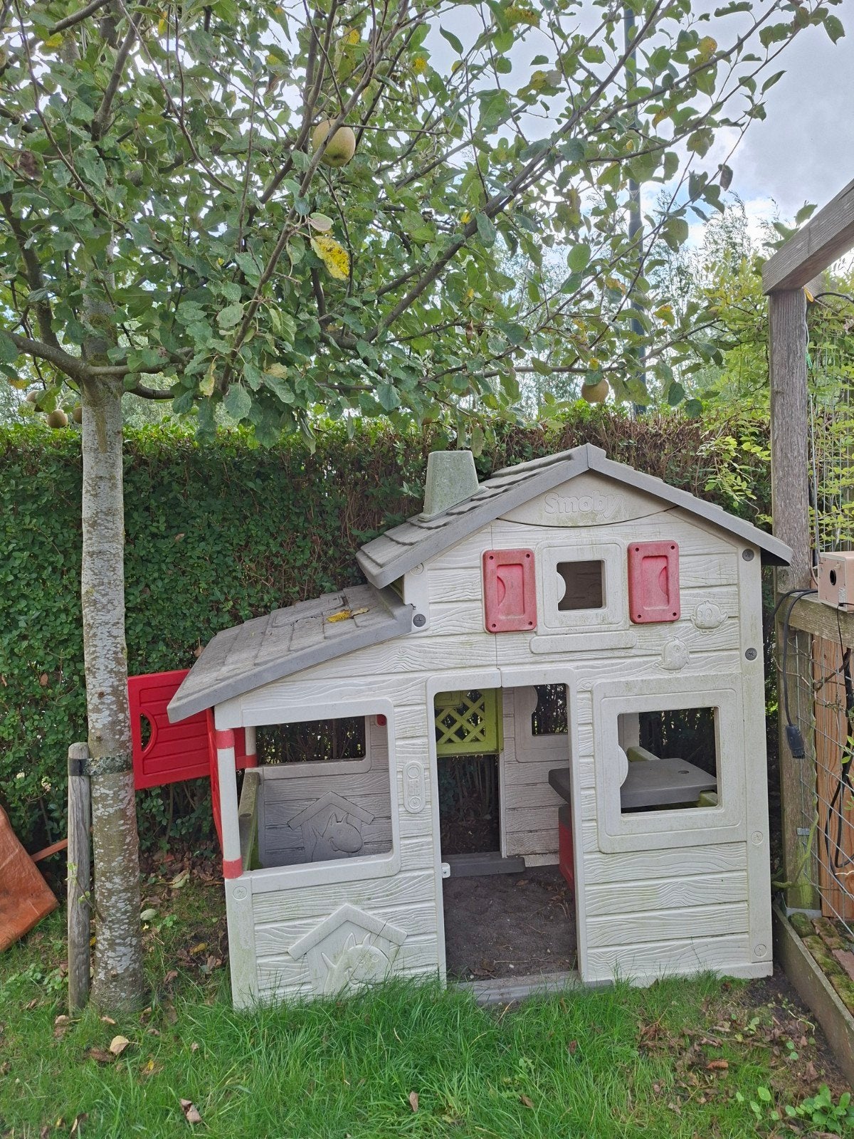 Smoby Speelhuisje met picknicktafel voor kinderen, Ophalen, Gebruikt, Kunststof