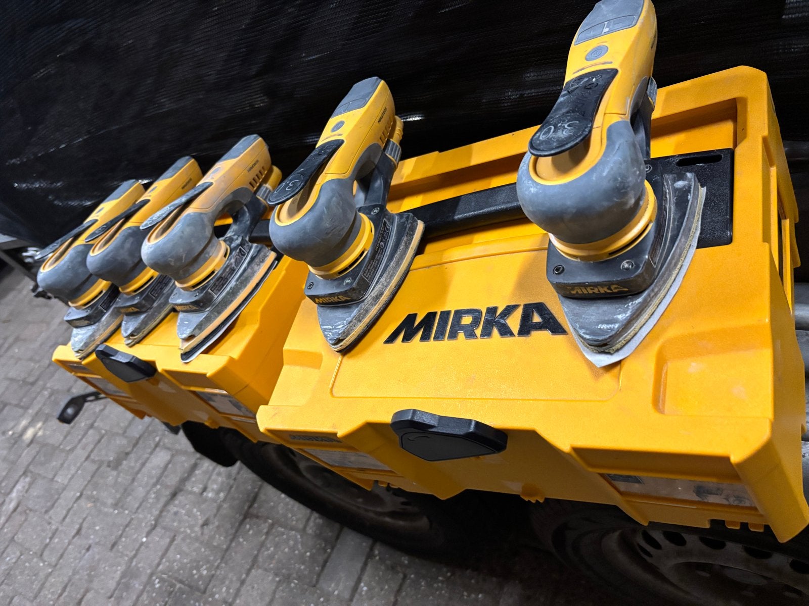 Mirka schuurmachines en stofzuiger set