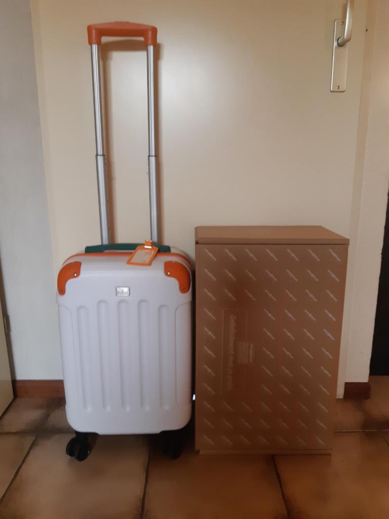 2x  Postcodeloterij Koffers NIEUW., Ophalen, Nieuw, Hard kunststof, 50 tot 60 cm