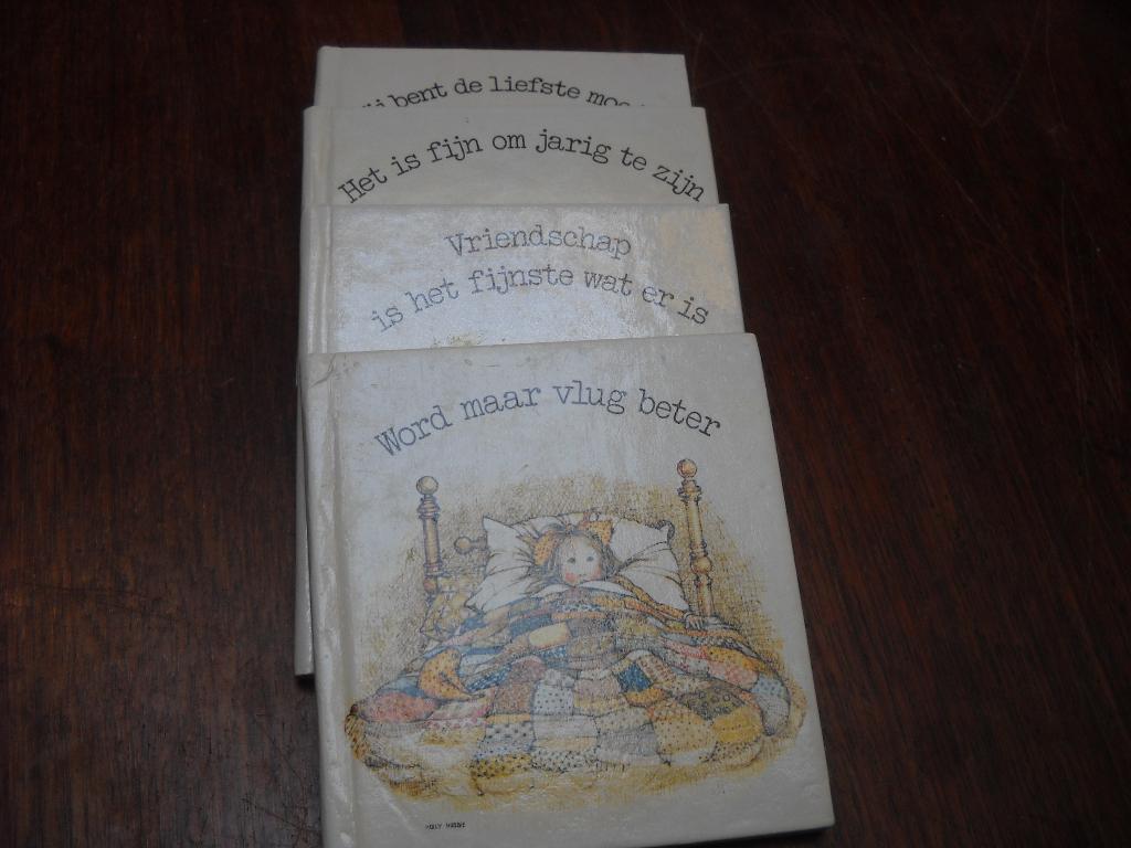 4 boekjes van Holly Hobby, Gelezen, Holly Hobby, Ophalen of Verzenden, Fictie