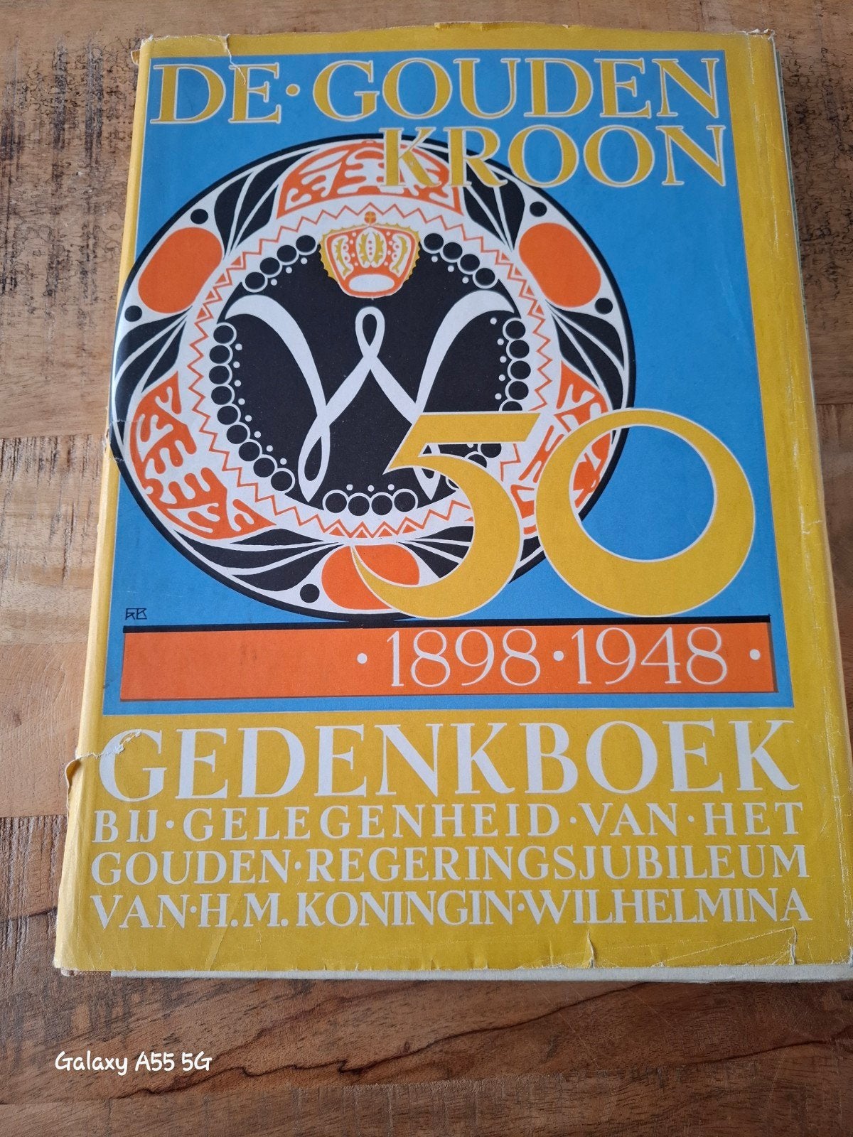 Gedenkboek & Gedenkalbum Wilhelmina Juliana 1898-1948, Boeken, Ophalen of Verzenden, 20e eeuw of later, Gelezen, Diverse auteurs
