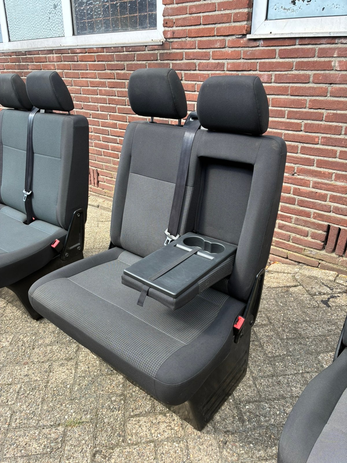 Foto 5 van Volkswagen Transporter T6 banken SIMORA AUSTIN DOUBLE GRID