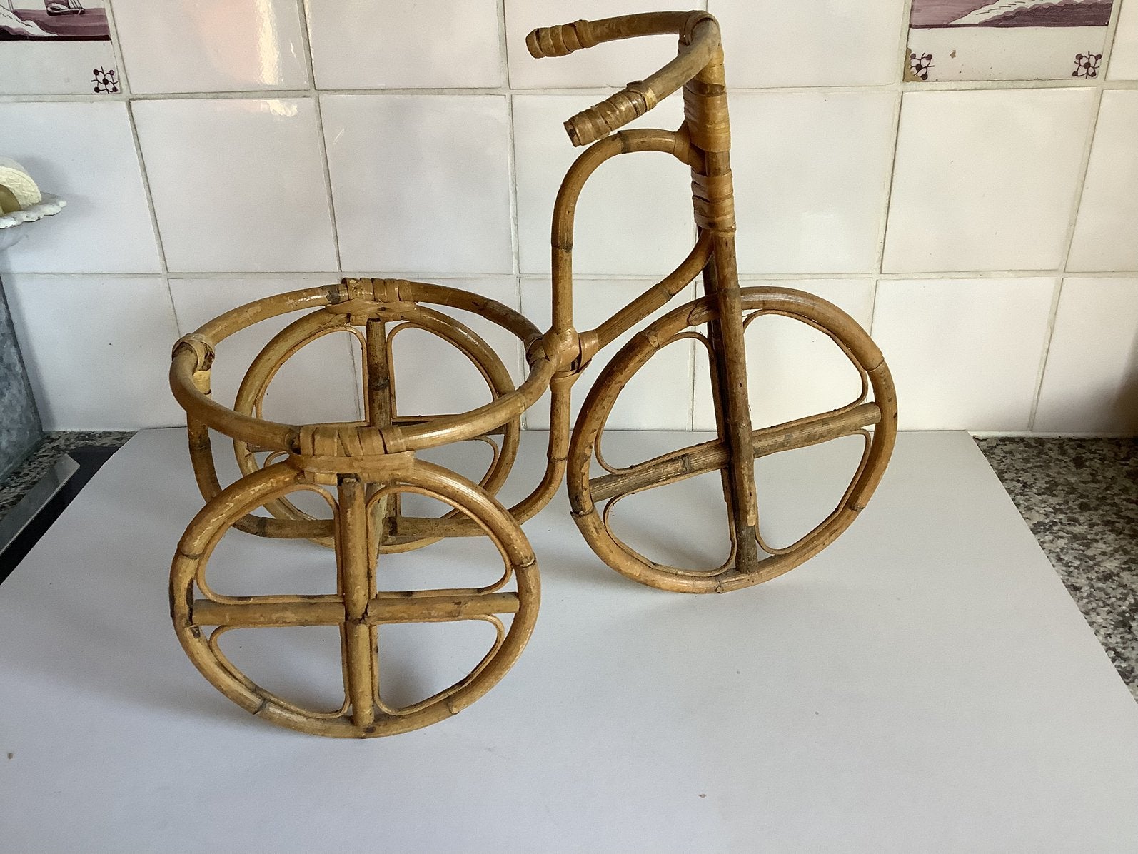 Vintage rotan plantenbakje in de vorm van een fiets ( Rohe), Ophalen of Verzenden