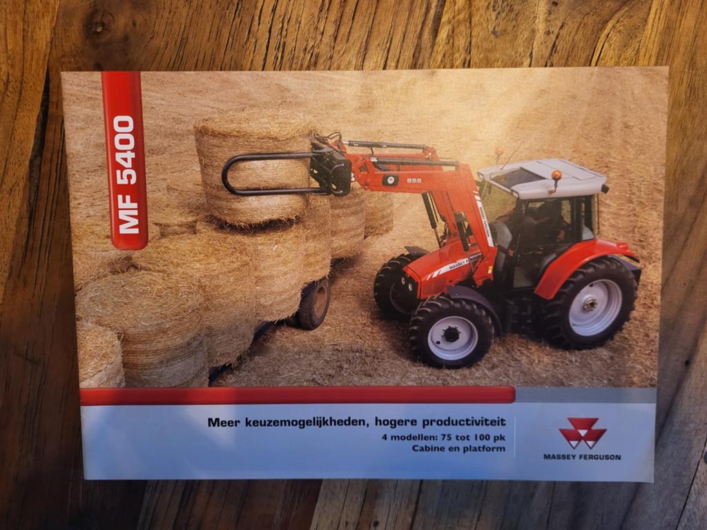 tractor folder Massey Ferguson 5400, Ophalen of Verzenden, Zo goed als nieuw, Overige merken