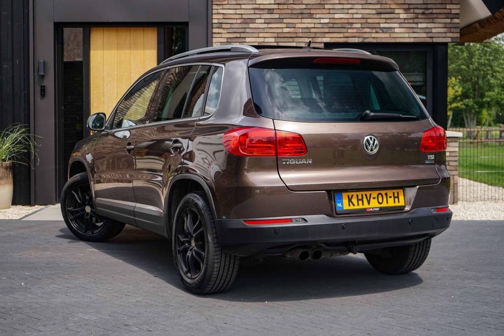 Volkswagen Tiguan 1.4 TSI Sport & Style BMT 160PK Panorama, Auto's, Euro 5, 15 km/l, 4 cilinders, Alcantara
