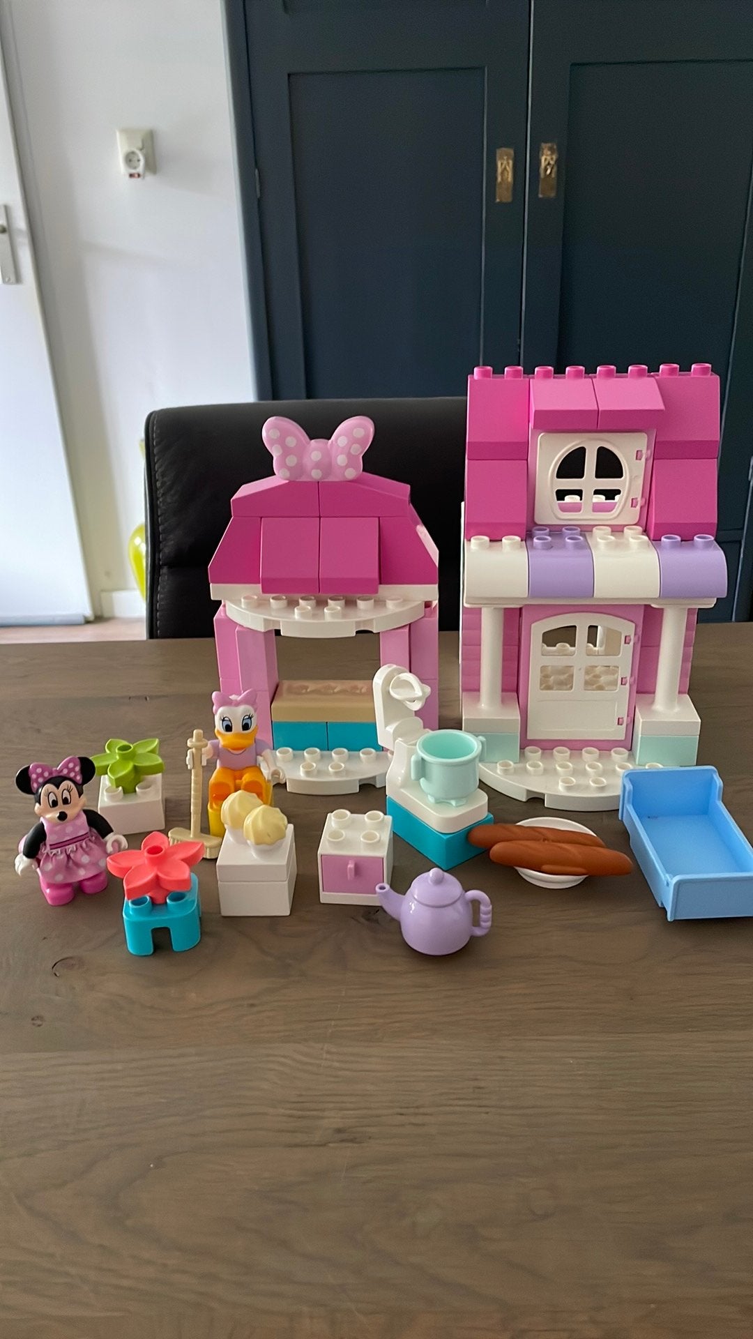 Duplo Disney Minys huis en cafe 10942!!, Ophalen of Verzenden, Zo goed als nieuw, Duplo