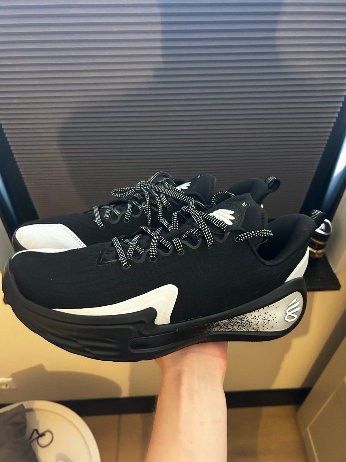 Under Armour Curry basketbalschoen maat 45.5, Ophalen of Verzenden, Nieuw, Schoenen