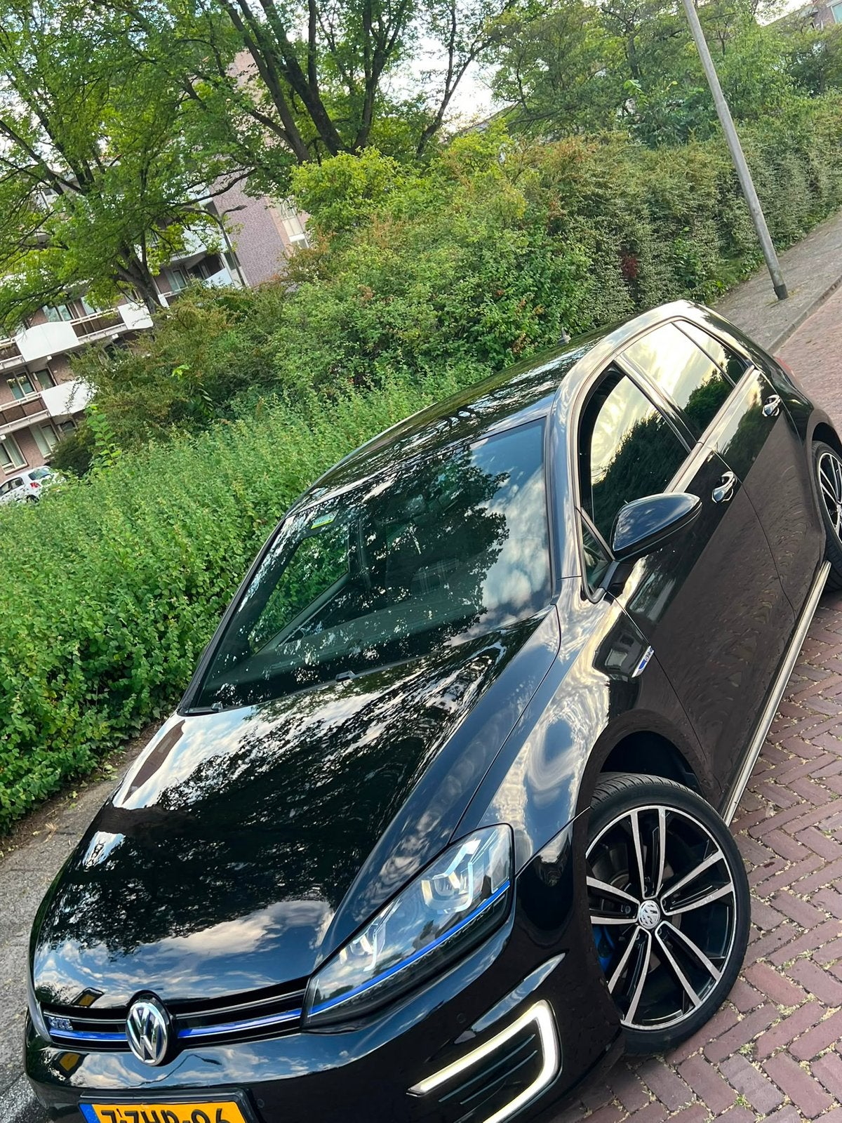 Volkswagen Golf GTE, 4 cilinders, Zwart, 1395 cc, 1499 kg