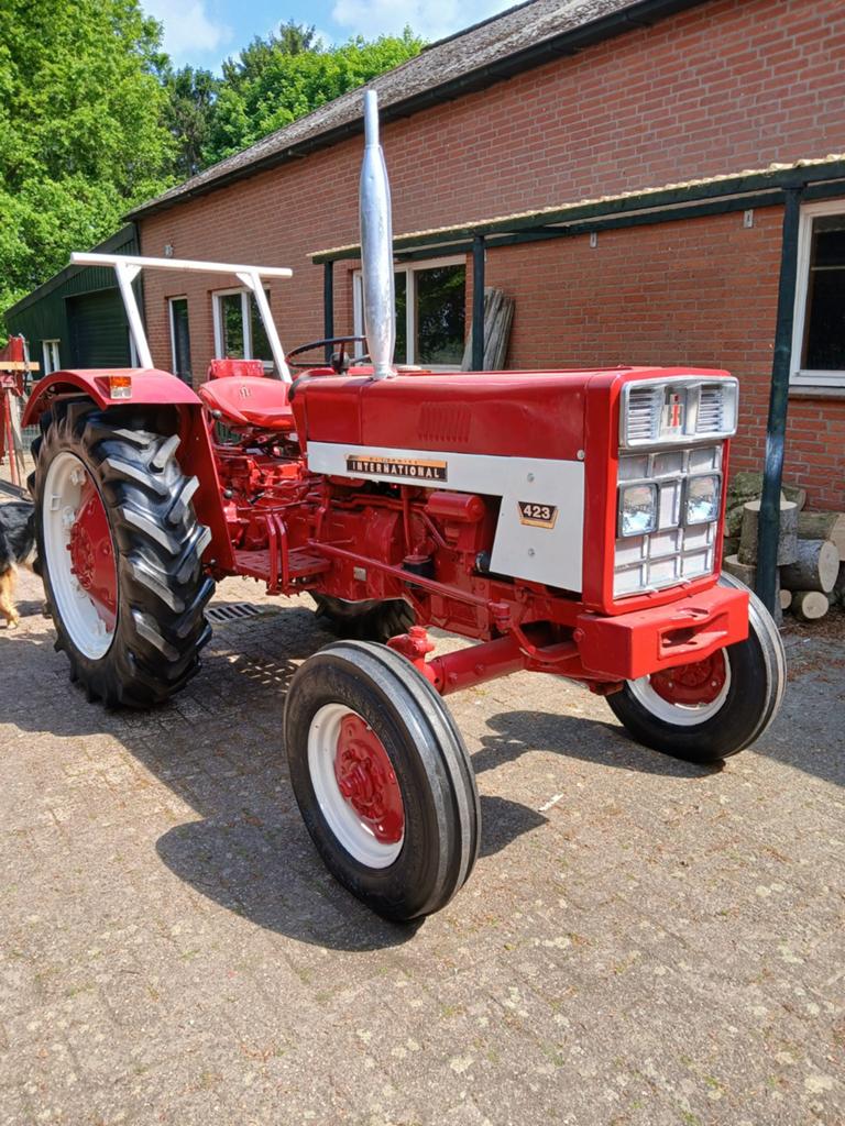 McCormick 423 Oldtimer Tractor - Goed Onderhouden, Zakelijke goederen, Agrarisch | Tractoren, Ophalen, Meer dan 10000, Oldtimer