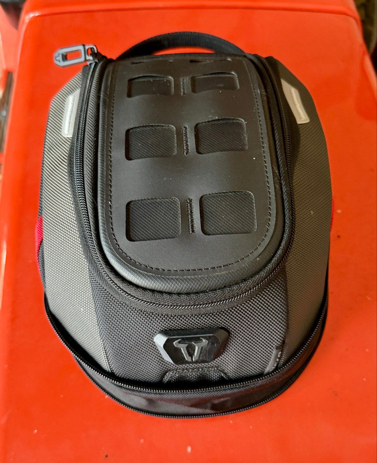 SW Motech Tanktas PRO Micro 3-5L met magneetring Triumph, Motoren, Accessoires | Overige, Ophalen of Verzenden, Zo goed als nieuw