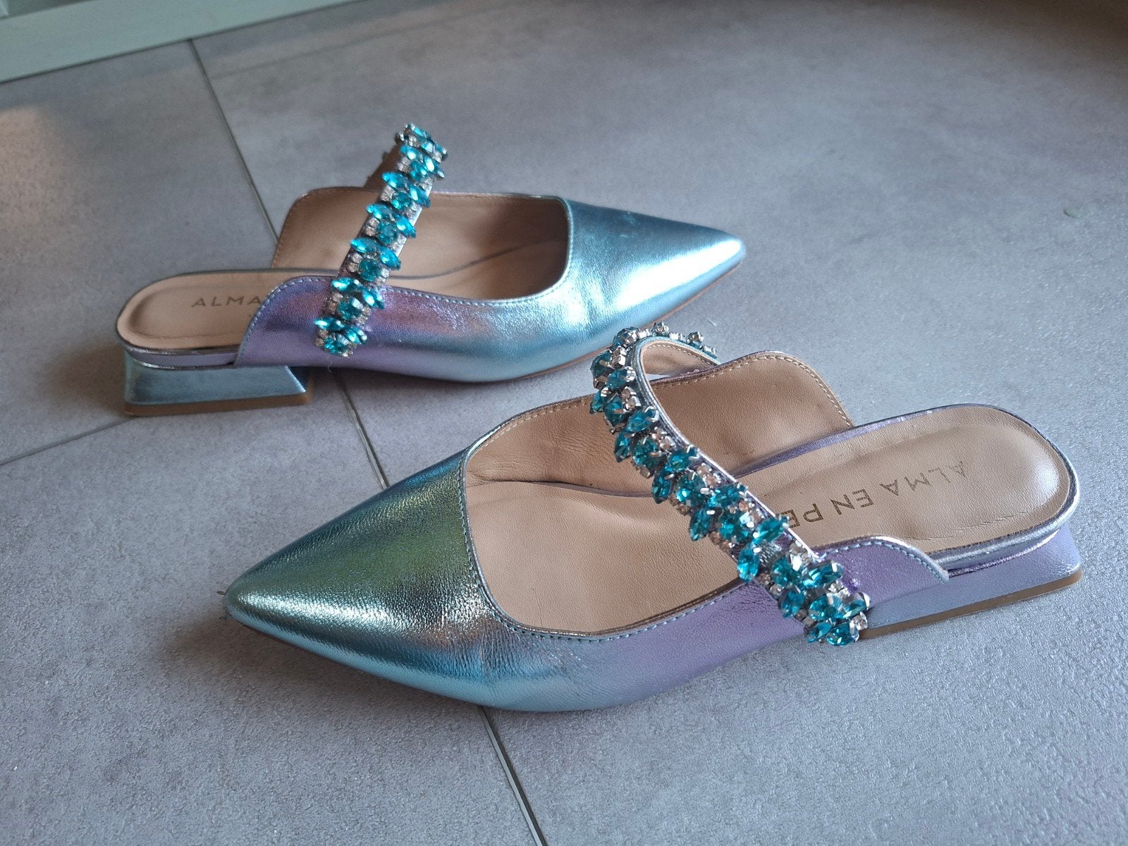 Alma en Pena muiltjes met strass, maat 36, Kleding | Dames, Schoenen, Alma en Pena, Overige kleuren, Zo goed als nieuw, Sandalen of Muiltjes