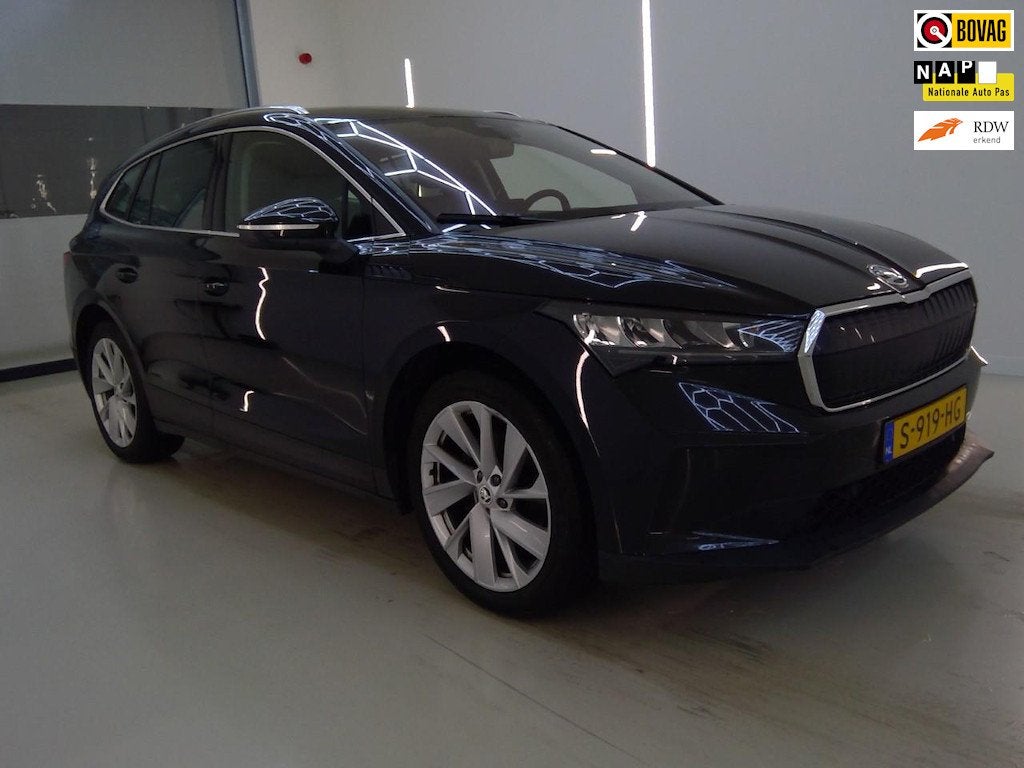 Skoda Enyaq iV 60+Led+Navigatie+Camera+Leder+stoel-verw = 93, Auto's, Automaat, Achterwielaandrijving, Gebruikt, Zwart