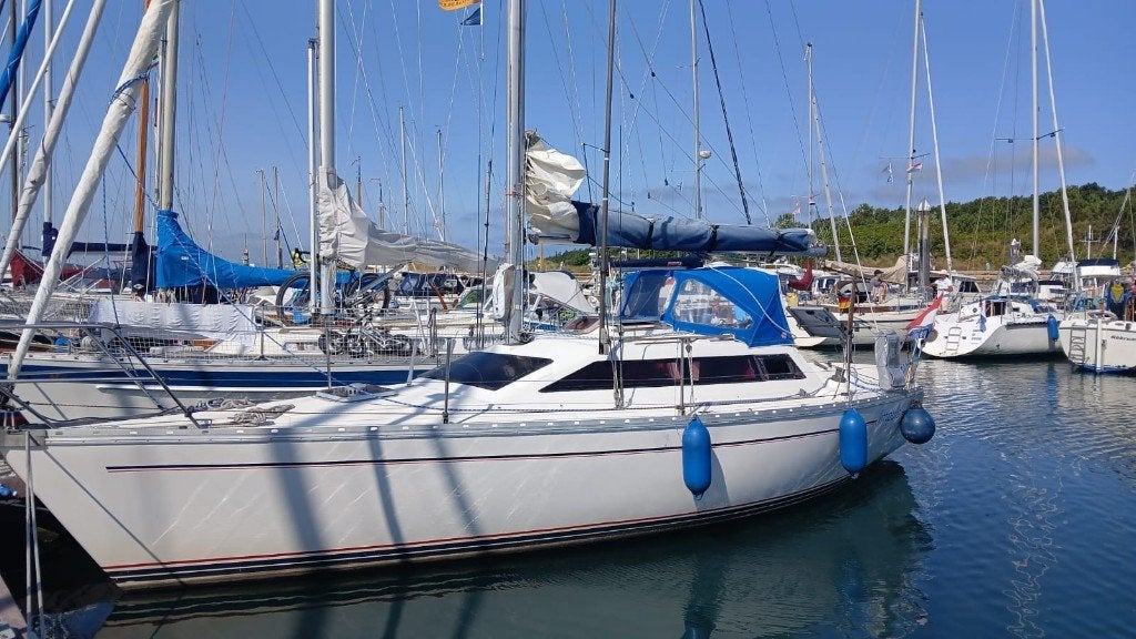 Jeanneau Sun Dream (9m) | kielmidzwaard + wadpoten!, Watersport en Boten, Ophalen, 9 m, Gebruikt, Binnenboordmotor