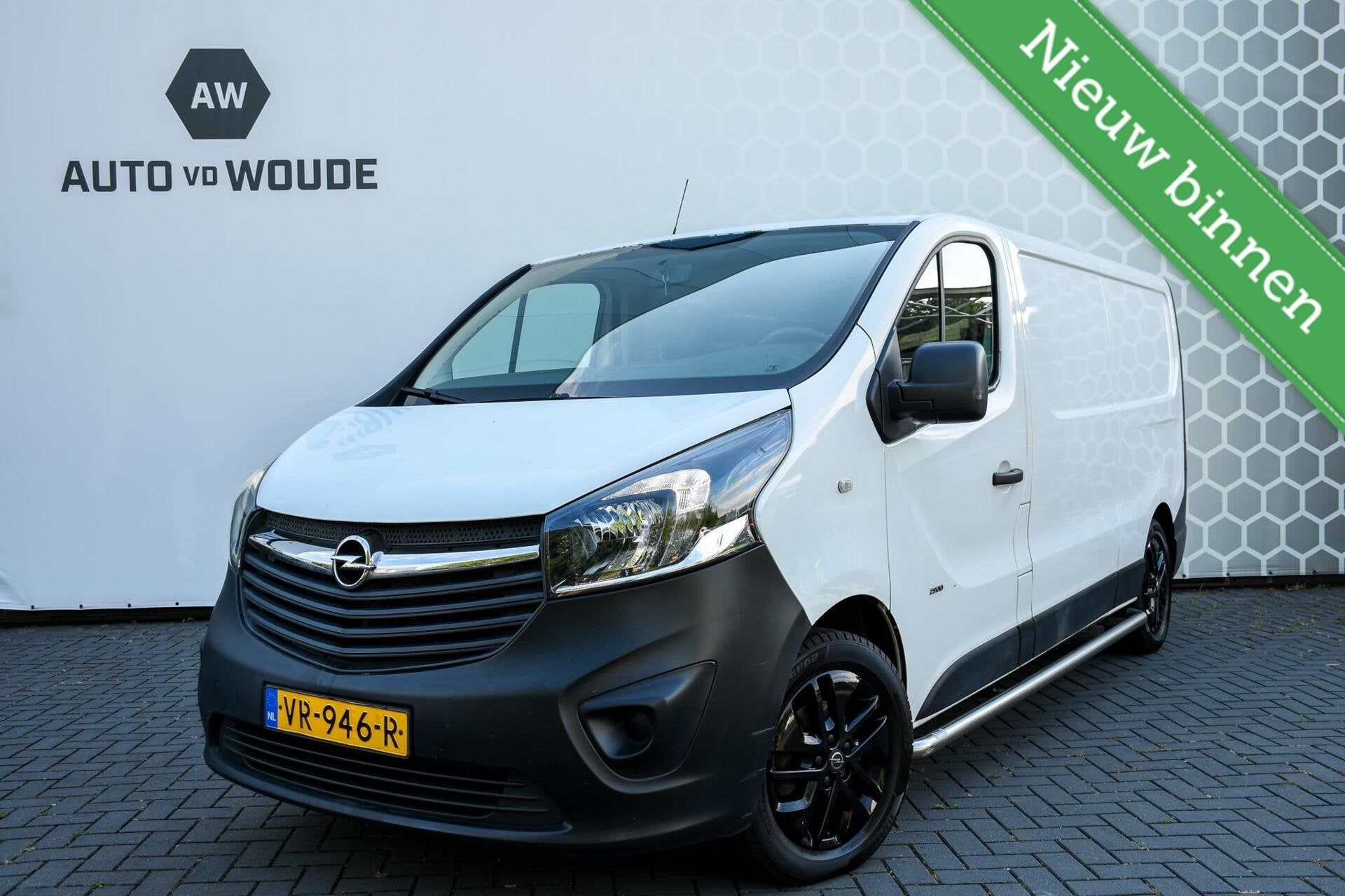 Opel Vivaro bestel 1.6 CDTI L2H1 Edition, Auto's, Bestelauto's, Euro 5, Gebruikt, Zwart, 4 cilinders