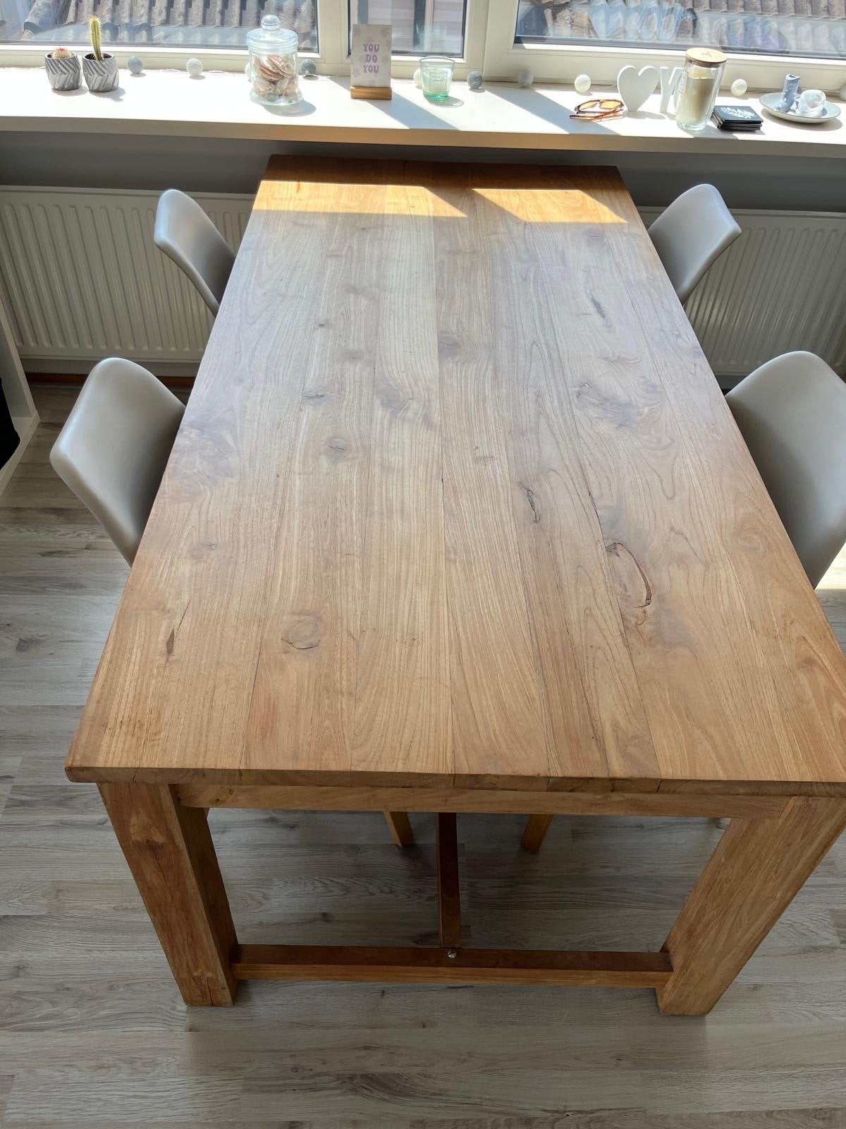 Robuuste houten eettafel, Huis en Inrichting, Tafels | Eettafels, Gebruikt, 50 tot 100 cm, 150 tot 200 cm, Vier personen, Rechthoekig