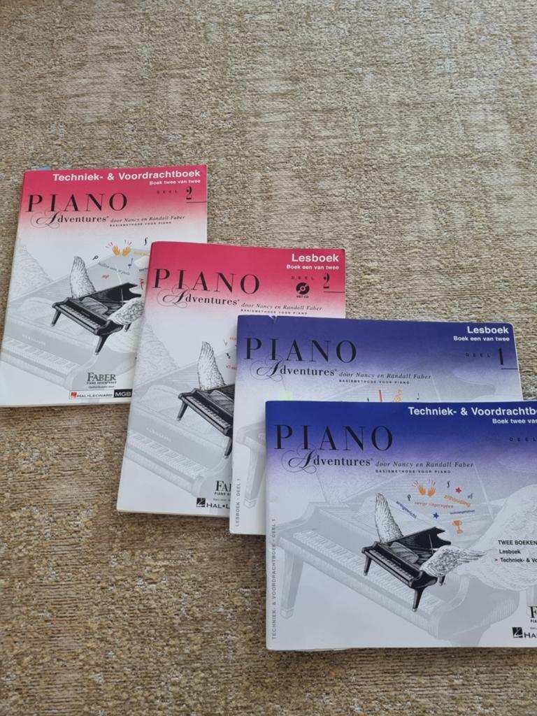 Piano adventures door Nancy en Randall Faber deel 1 &2, Boeken, Studieboeken en Cursussen, Ophalen, Beta