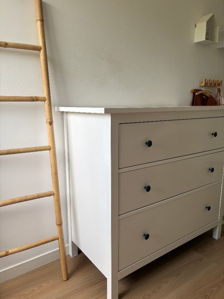 Hemnes Ladekast IKEA commode, Huis en Inrichting, Kasten | Ladekasten, Ophalen, 50 tot 100 cm, Zo goed als nieuw, 3 of 4 laden