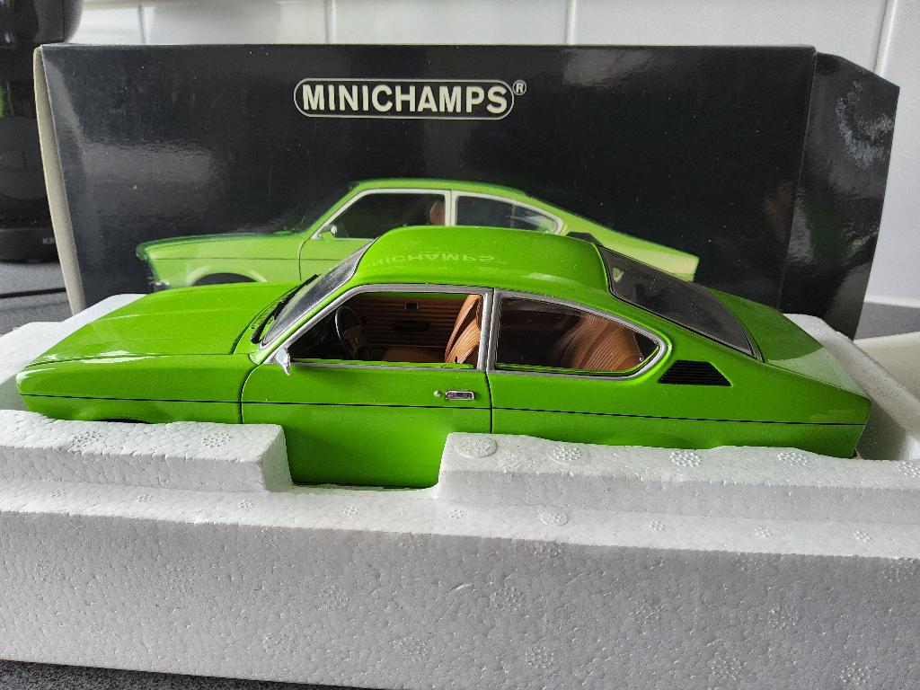 Opel Kadett C Coupé 1976., Hobby en Vrije tijd, Modelauto's | 1:18, Ophalen of Verzenden, MiniChamps