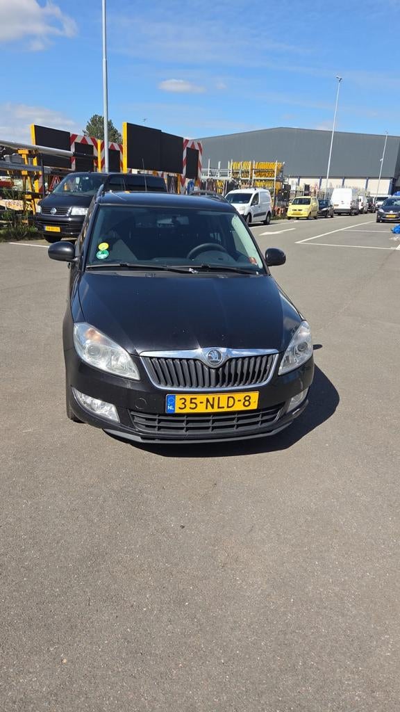 Skoda Fabia 1.2 TDI 55KW Combi 2010 Zwart, Auto's, Skoda, Voorwielaandrijving, Euro 5, 1199 cc, Zwart