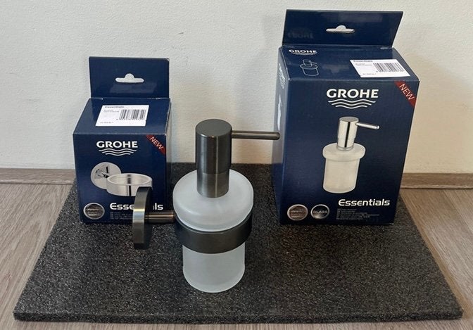 Grohe Zeepdispenser incl. Wandhouder Brush Hard Graphite, Ophalen of Verzenden, Nieuw, Glas, Overige typen