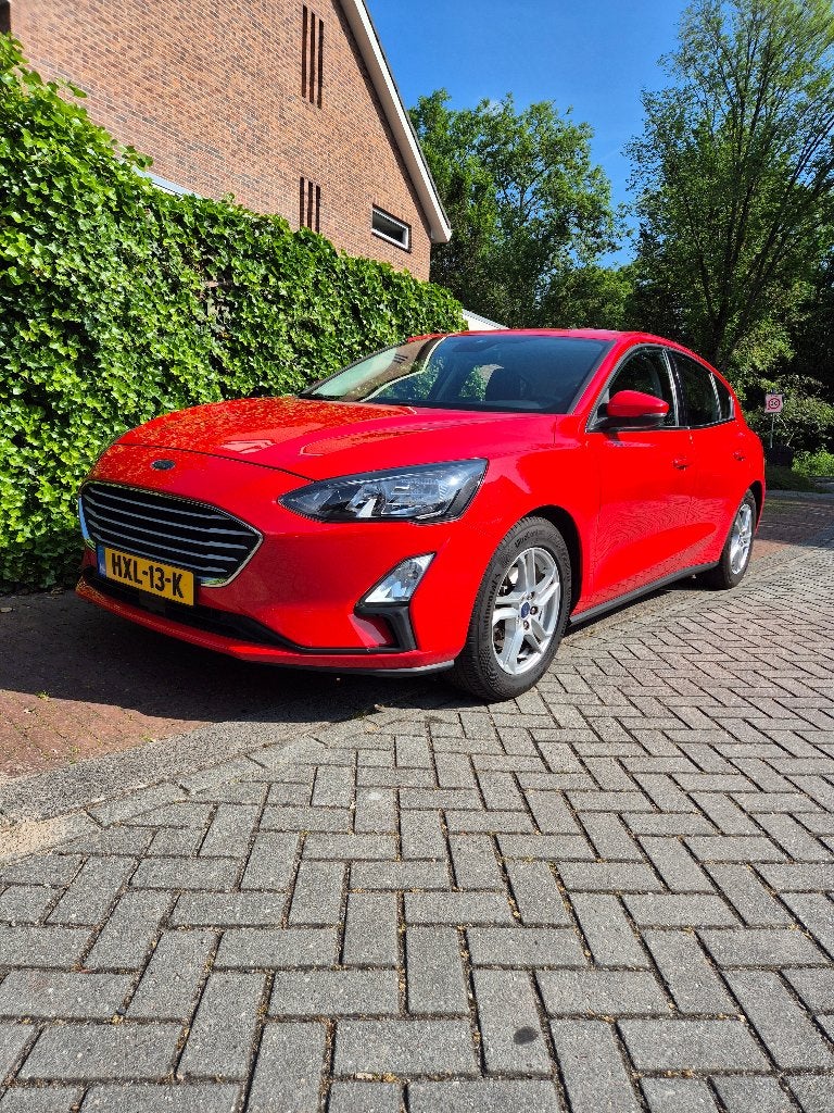 Ford Focus 1.5 Ecoboost 150pk 2020 Rood, Auto's, 1304 kg, Stof, Zwart, 700 kg