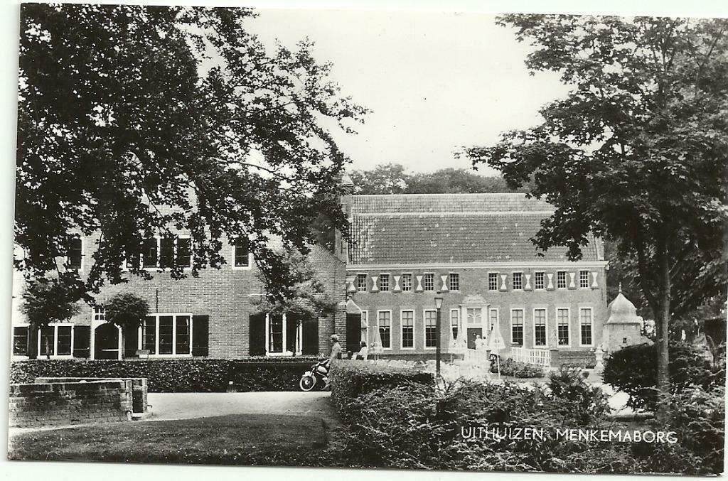 AK Uithuizen - Menkemaborg, Ophalen of Verzenden, 1960 tot 1980, Ongelopen, Groningen