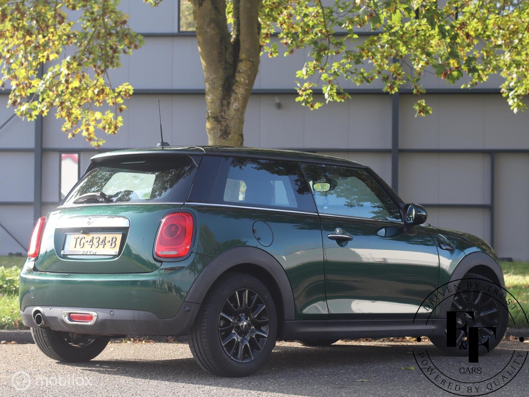 MINI One 1.2 Business |Automaat |Stoelverwarming|PDC Cruise, Auto's, Stof, Gebruikt, Euro 6, 1095 kg