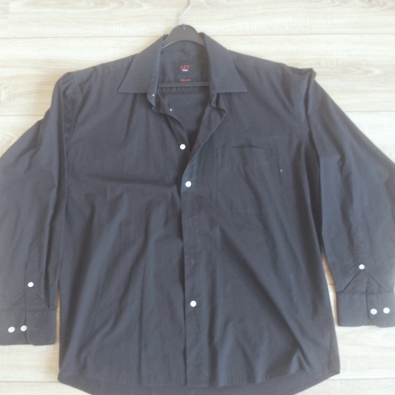 LIV zwart overhemd mt 42 lange mouwen in nette staat, Kleding | Heren, Overhemden, LIV, Zwart, Ophalen of Verzenden, Halswijdte 41/42 (L)