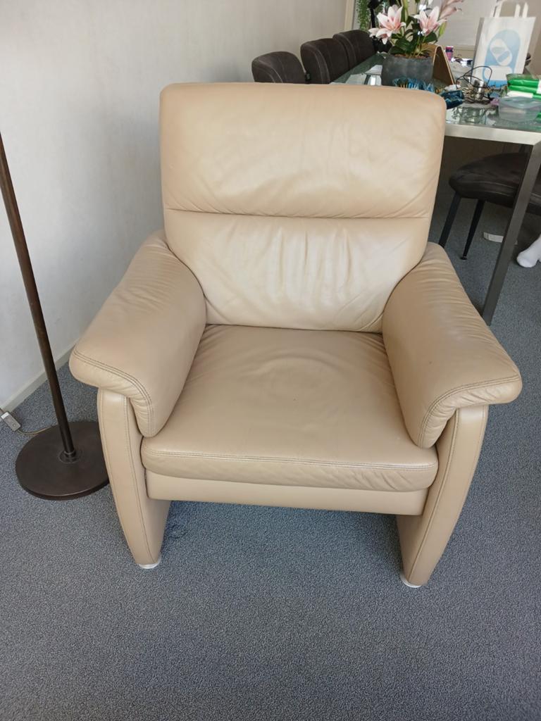 Beige fauteuil  Gratis, Ophalen, Gebruikt, 75 tot 100 cm, 50 tot 75 cm
