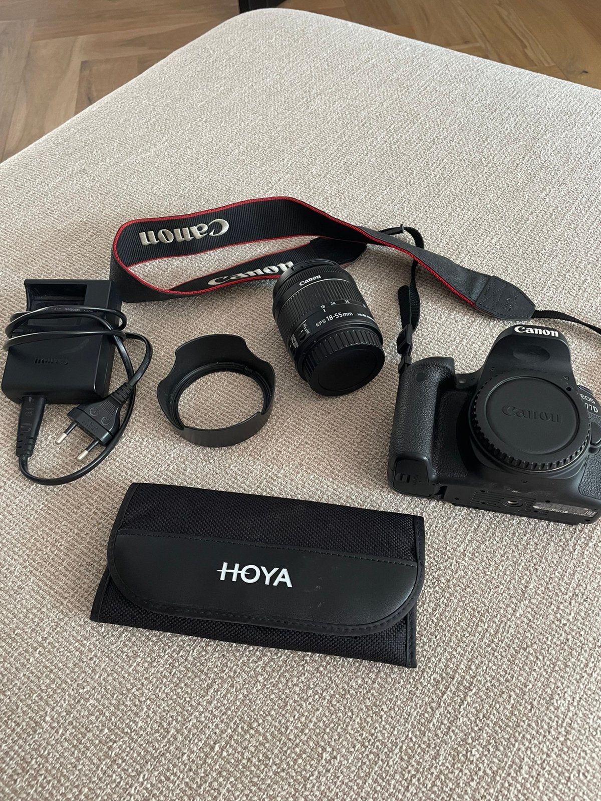 Canon 77D met EFS18-55 mm lens, Audio, Tv en Foto, Fotocamera's Digitaal, Ophalen, Spiegelreflex, Canon, Zo goed als nieuw