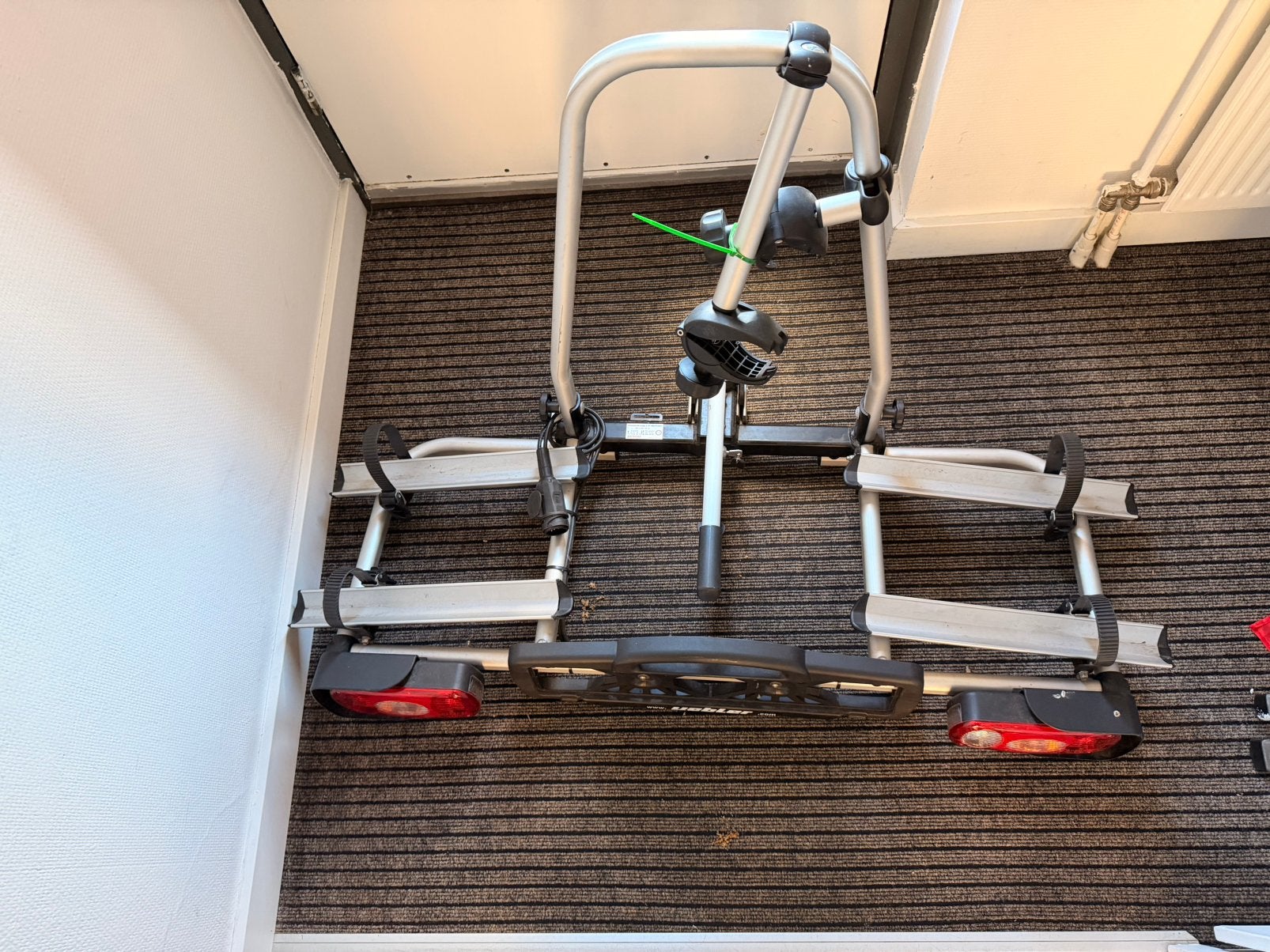Uebler Fietsendrager F/P-Multivelo voor 2 fietsen, Auto diversen, Fietsendragers, Ophalen, Zo goed als nieuw, Trekhaakdrager