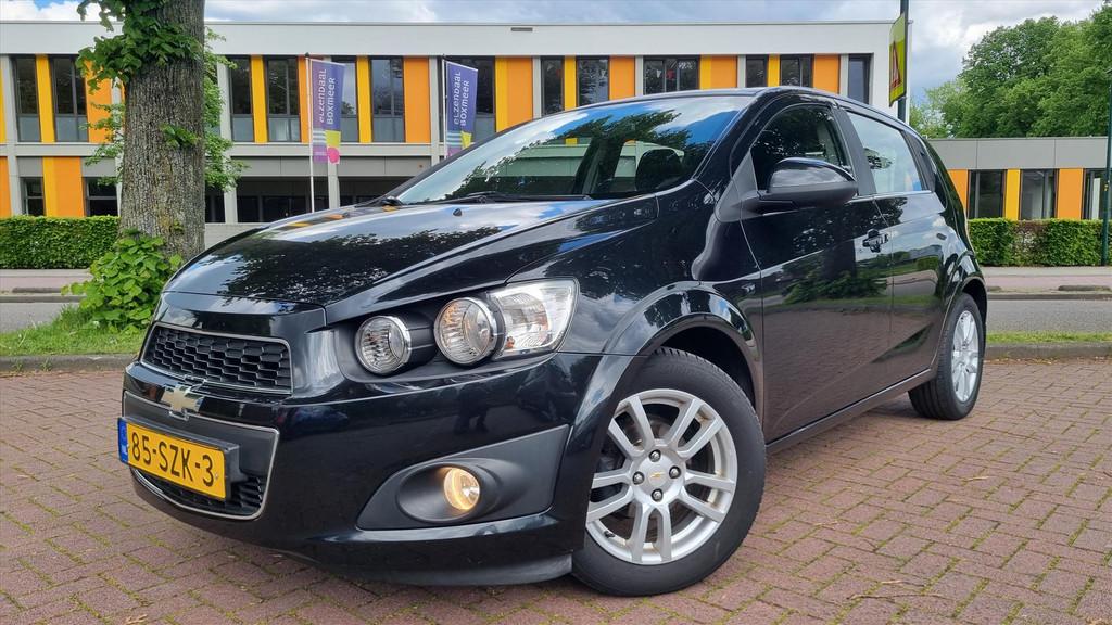 Chevrolet Aveo 1.4i LTZ 5drs Airco/ Cruise/ Park Pilot, Euro 5, Gebruikt, 4 cilinders, Bedrijf