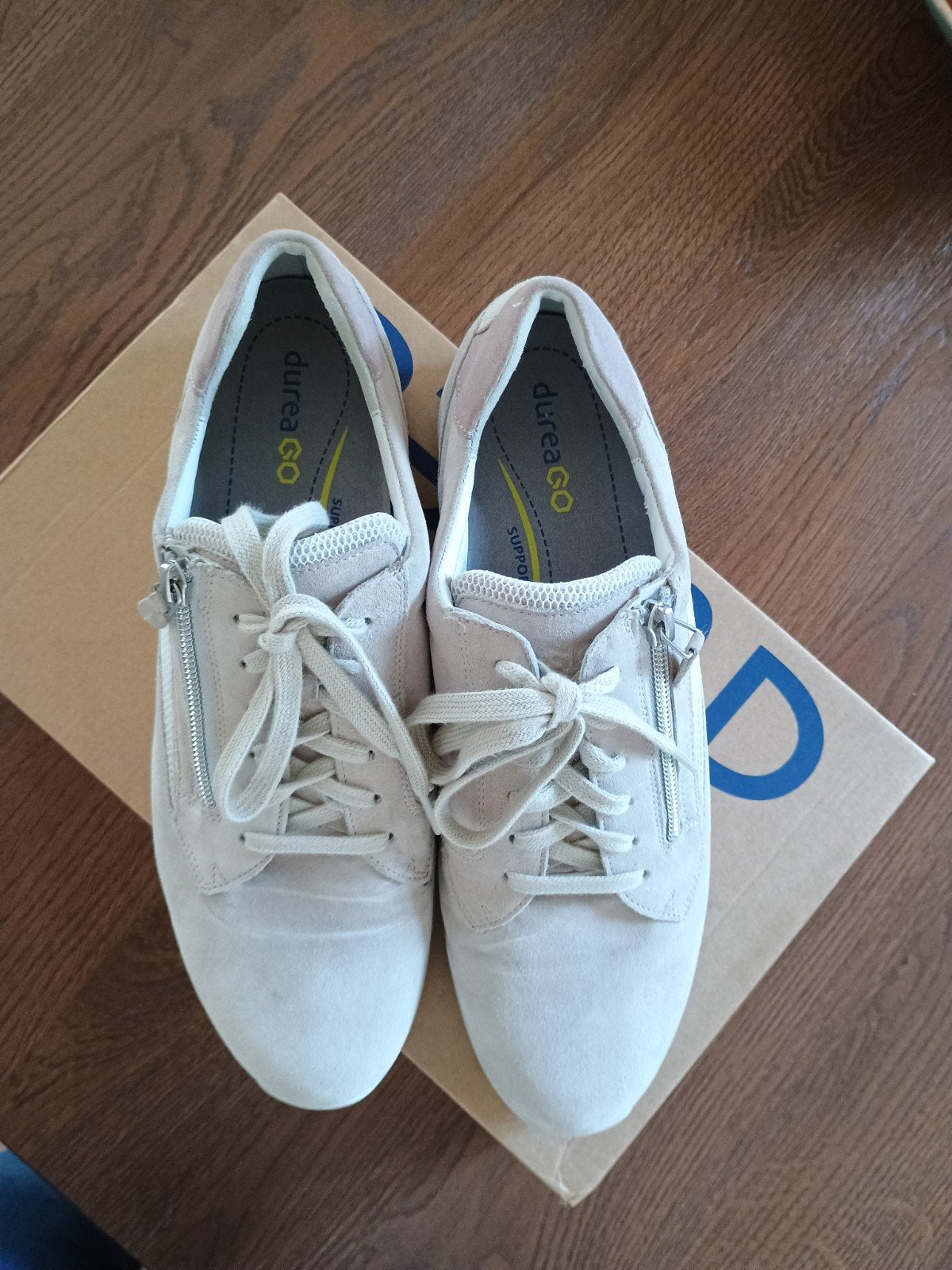 Durea Go wijdte H maat 8,5/42,5, Kleding | Dames, Durea, Beige, Ophalen of Verzenden, Sneakers of Gympen