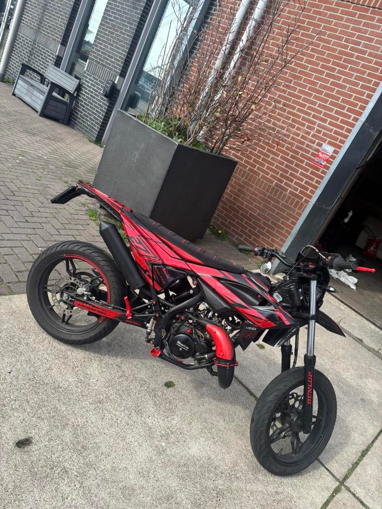 Beta rr50 motard schakelbrommer, Fietsen en Brommers, Brommers | Derbi, 6 versnellingen, Maximaal 45 km/u, Ophalen of Verzenden